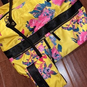 Steve Madden travel bag!